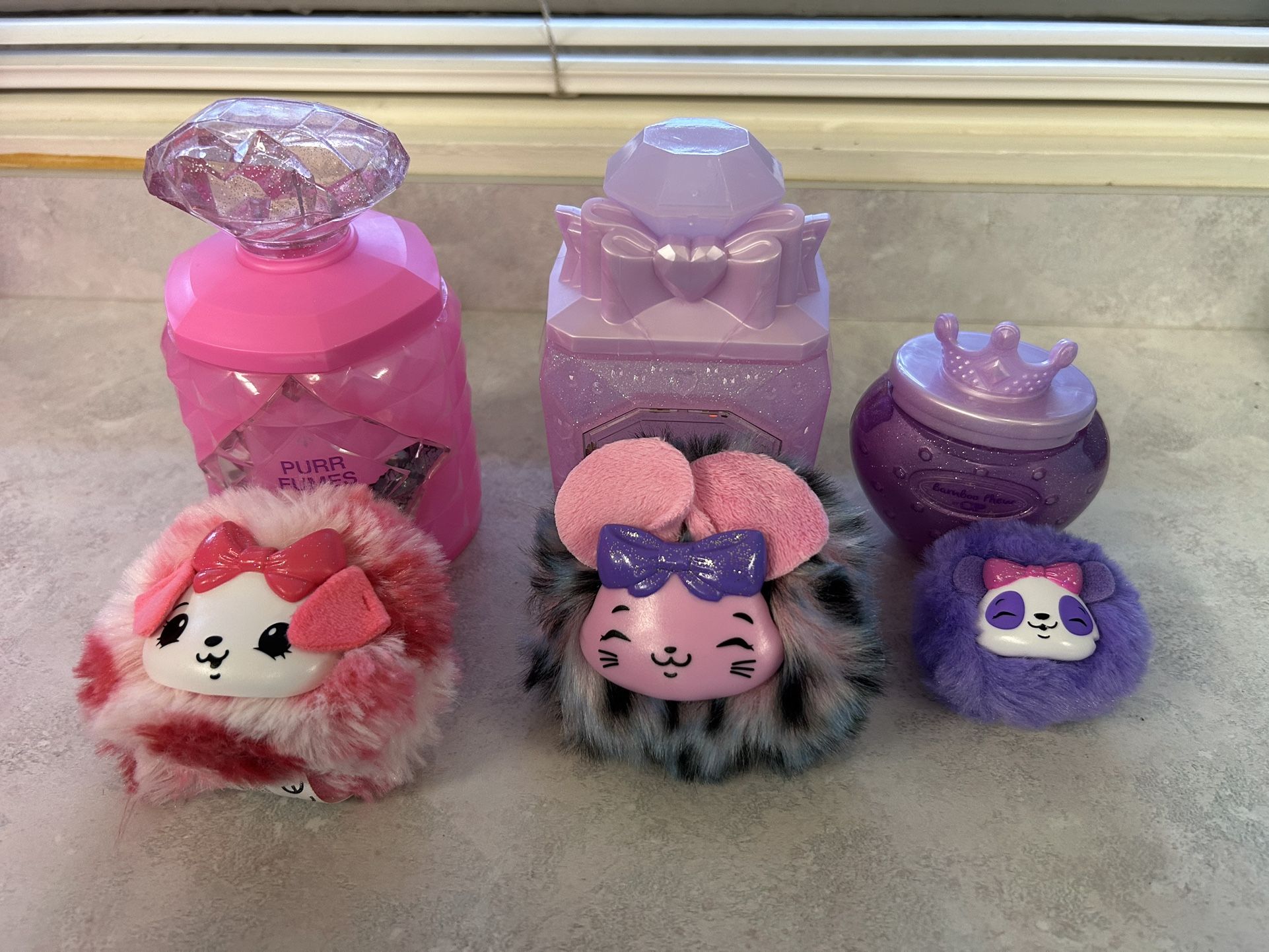 Pikmi Pops Cheeki Puffs - 3 piece Collectible Shimmer Plush Toy in Small Perfume
