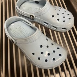 Crocs Women’s Size 6 Or 4 Youth