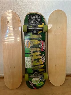 Skateboard