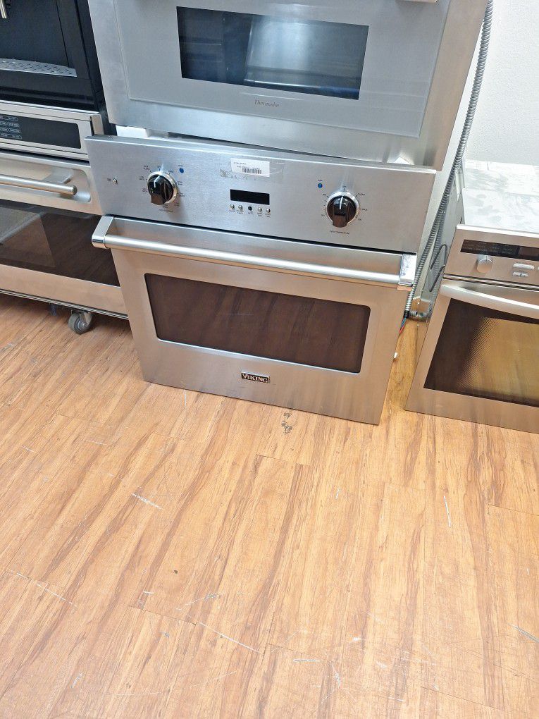 Viking Single Wall Oven 30" Electric 