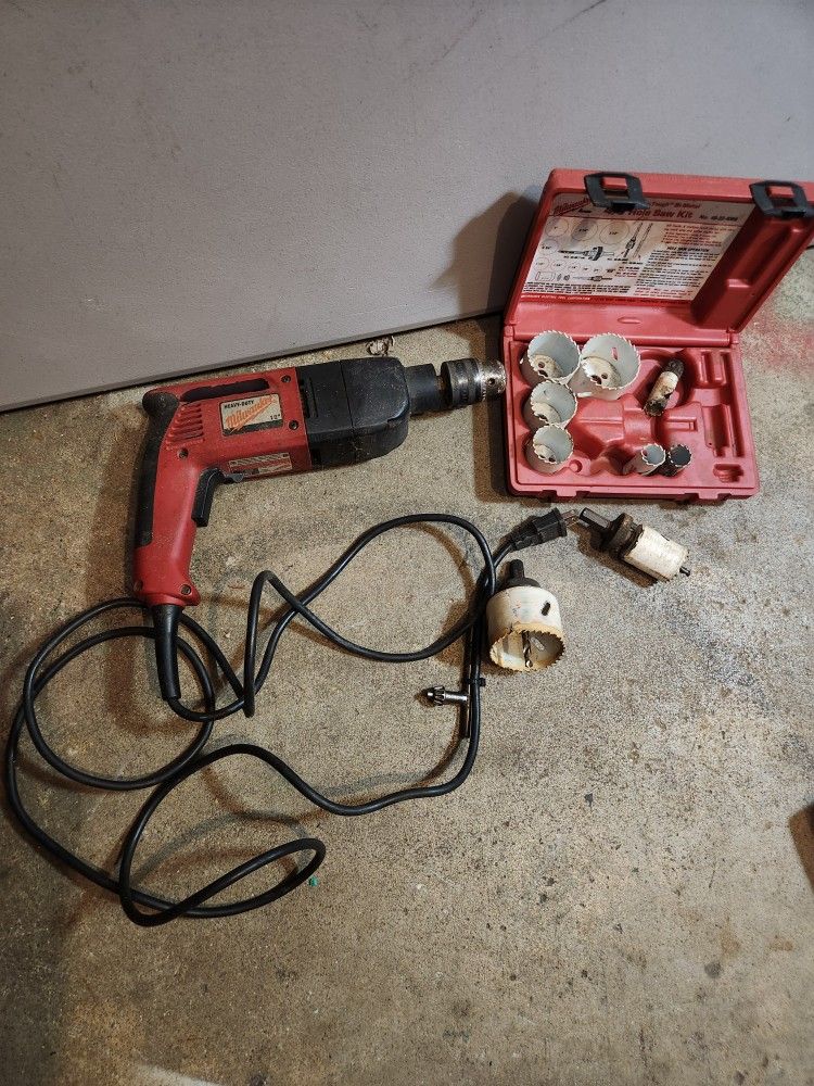Heavy-Duty Milwaukee 1/2'' Hammer Drill With Hole Saw Kit