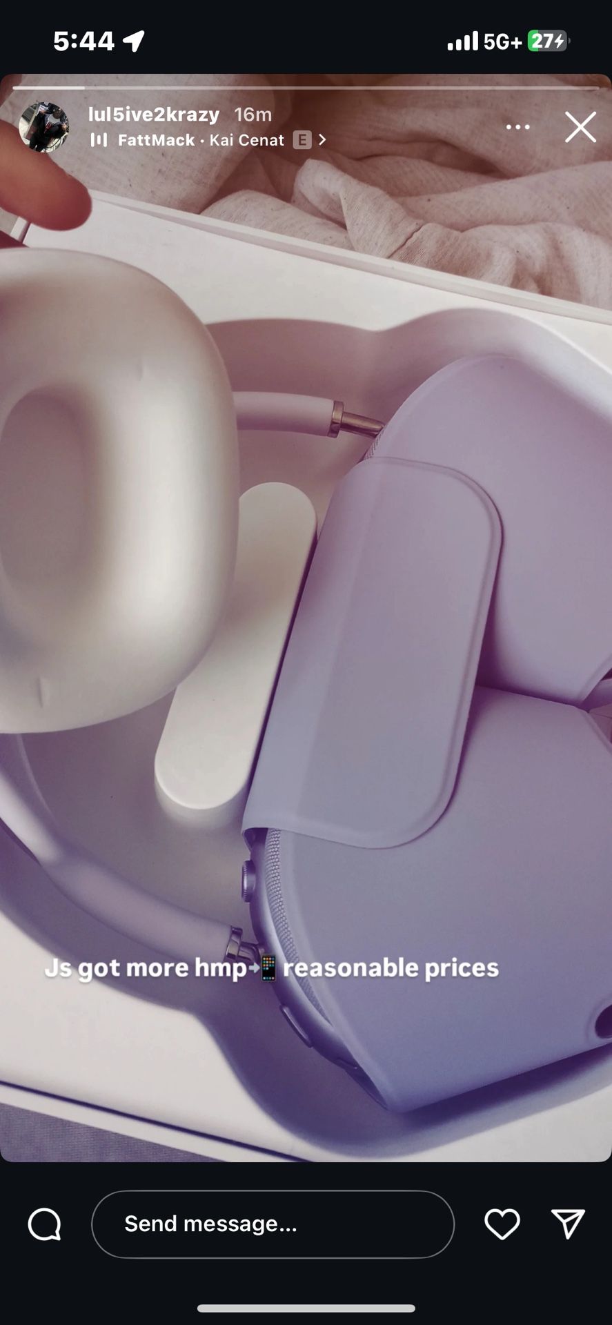 Purple Airpod Maxes