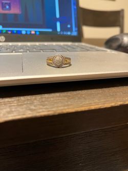 Ring, two tone .Size 8