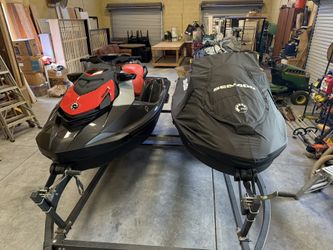 2023 Sea-Doo Jet Skis (Pair – Like New!) 