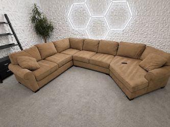 ✨FREE DELIVERY  NO DEPOSIT Tan u shaped sectional Cuddler