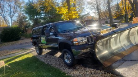 Gmc Sierra 2500.Snow Plow
