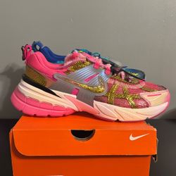 Nike V2K Run Doernbecher Khovny Vignery Sz. 11.5