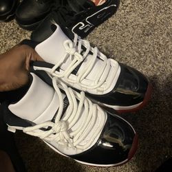 Jordan 11 Low Concord Bred 