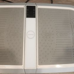 Vibration plate exercise machine like new