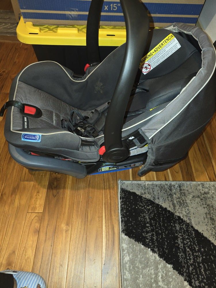 Infant CAR SEAT