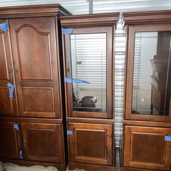 Traditional Cherry Oak Entertainment Cabinet Set