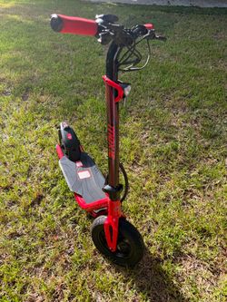 Moxie M4 Electric Scooter