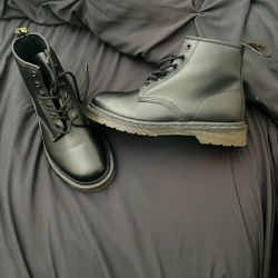Dr.Martens Boots
