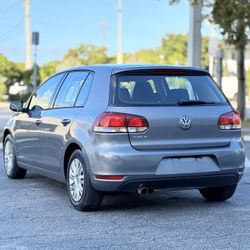 2011 Volkswagen Golf 