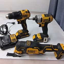 Dewalt 20v Tool Set Like New 