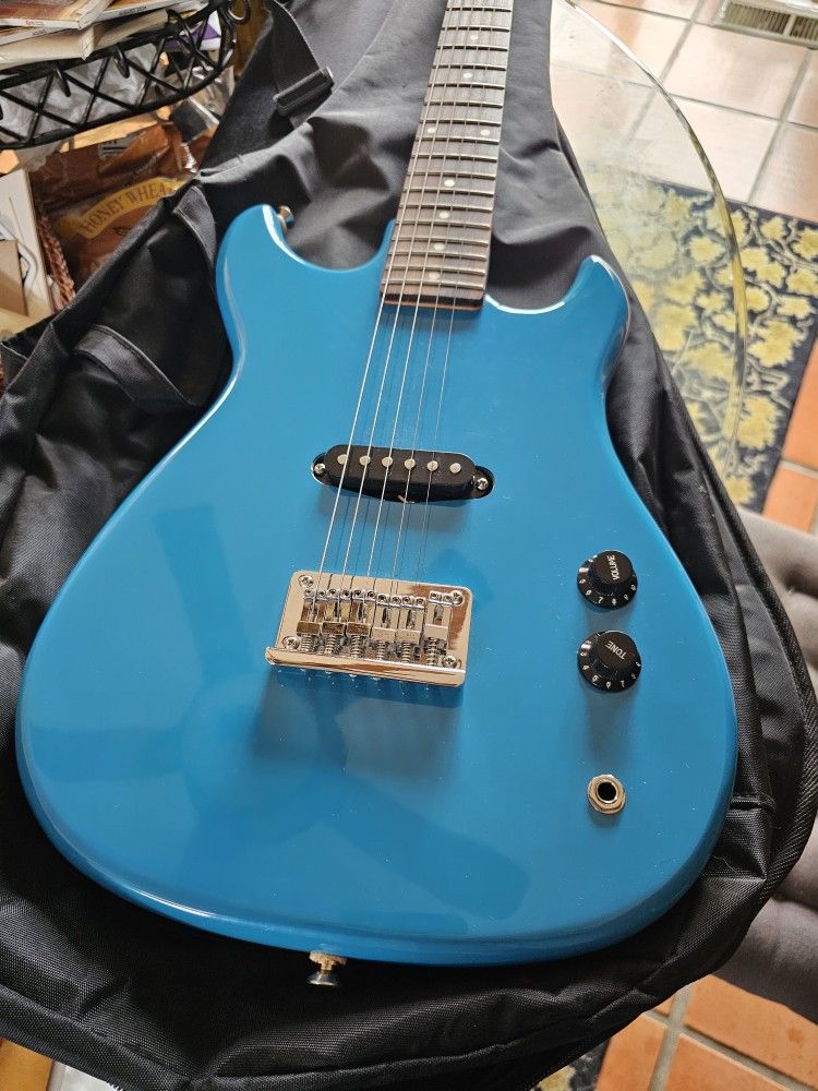 Memphis Kids Beginner Electric Guitar