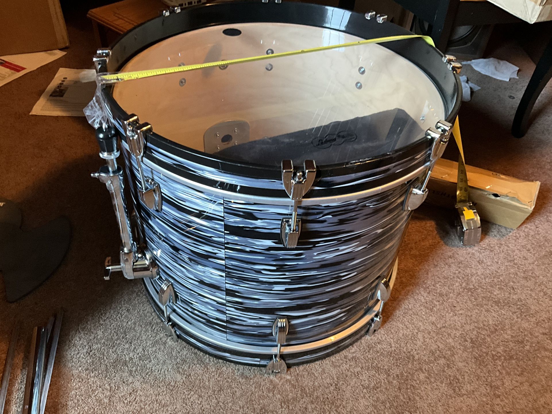 LudwigClassic Maple Black Oyster Bowling Ball Finish….woweee!
