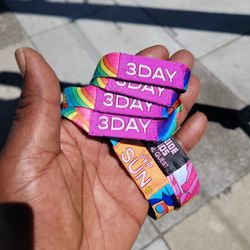 Outsiders Land Wristbands VIP  General admission