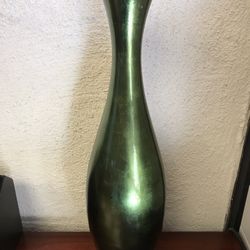 Elegant Green Vase 💚- St. Patrick’s day 🍀 Gift - Be The Lucky One!✅