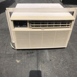 Very Good Condition Westinghouse Air Conditioner 