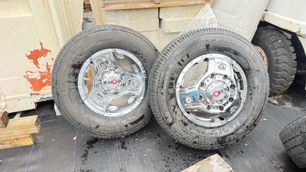 Rims and tires LT 245. /75/17 R