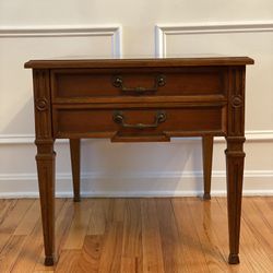 Vintage Drexel Heritage End Side Table 
