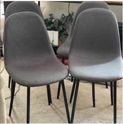4 brand new chairs