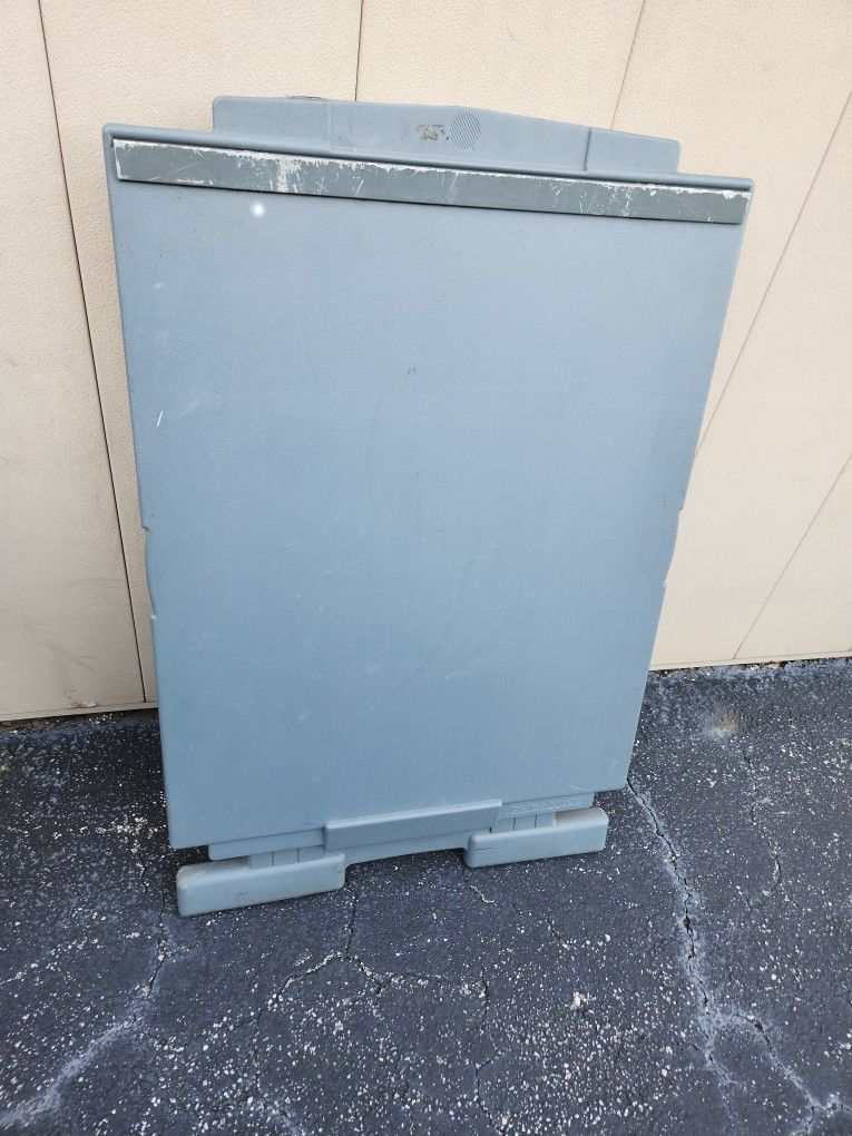 RESTAURANT OUTDOOR STREET SIGN HOLDER EASEL (HEAVY DUTY)