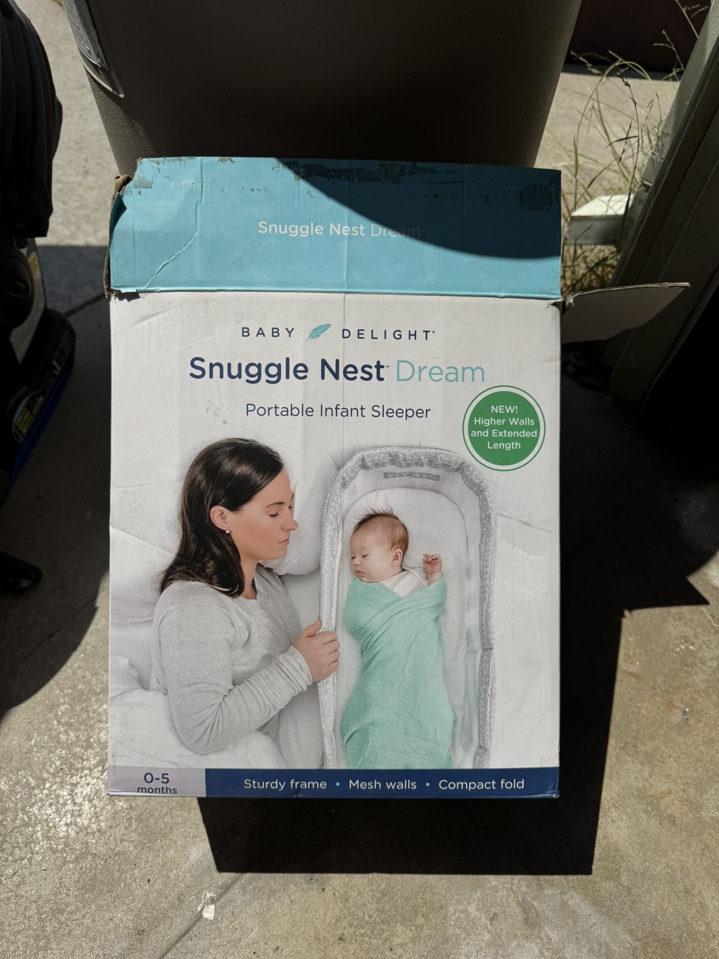 Snuggle Nest Portable Bassinet