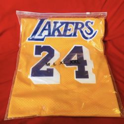 Men’s Adidas NBA Lakers Kobe Jersey (XL)