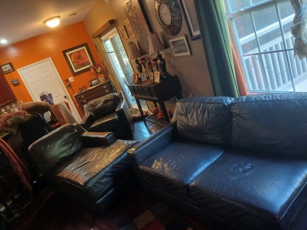 3 Piece Chocolate Brown Leather Sectional for Sale in Waldorf, MD OfferUp