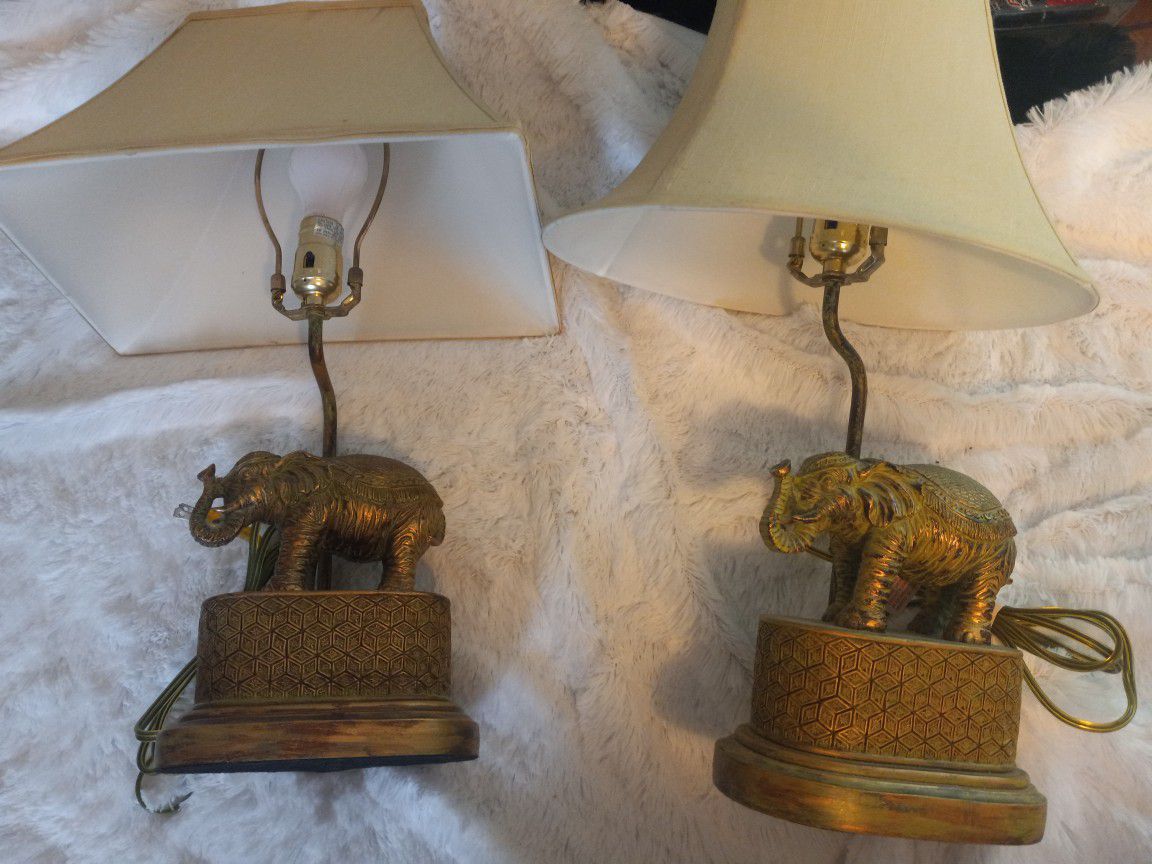 GOOD LUCK ELEPHANT LAMPS 