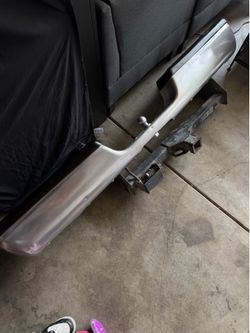 Ram1500 rear bumper STOCK with tow hitch 1996