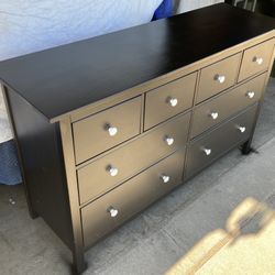 8 Drawer Solid Wood Dresser Chest