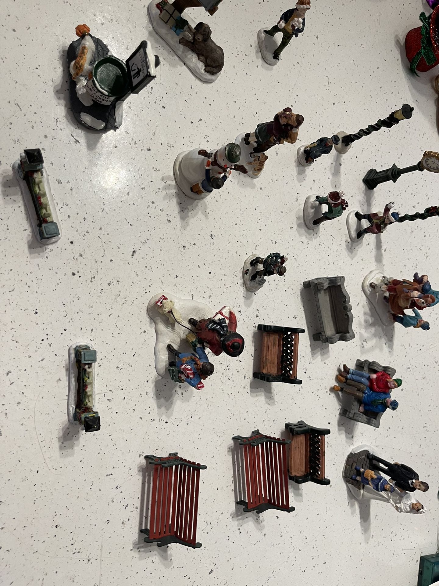 Christmas Village Decorations Figurines Lot