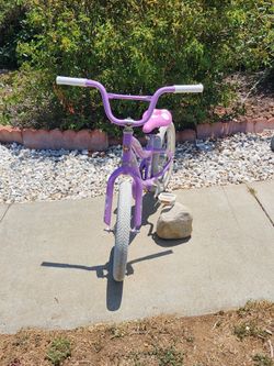 Girls bike