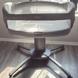 Chicco Close to You 3-in-1 Bedside Bassinet