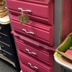 Dresser Of Drawers 