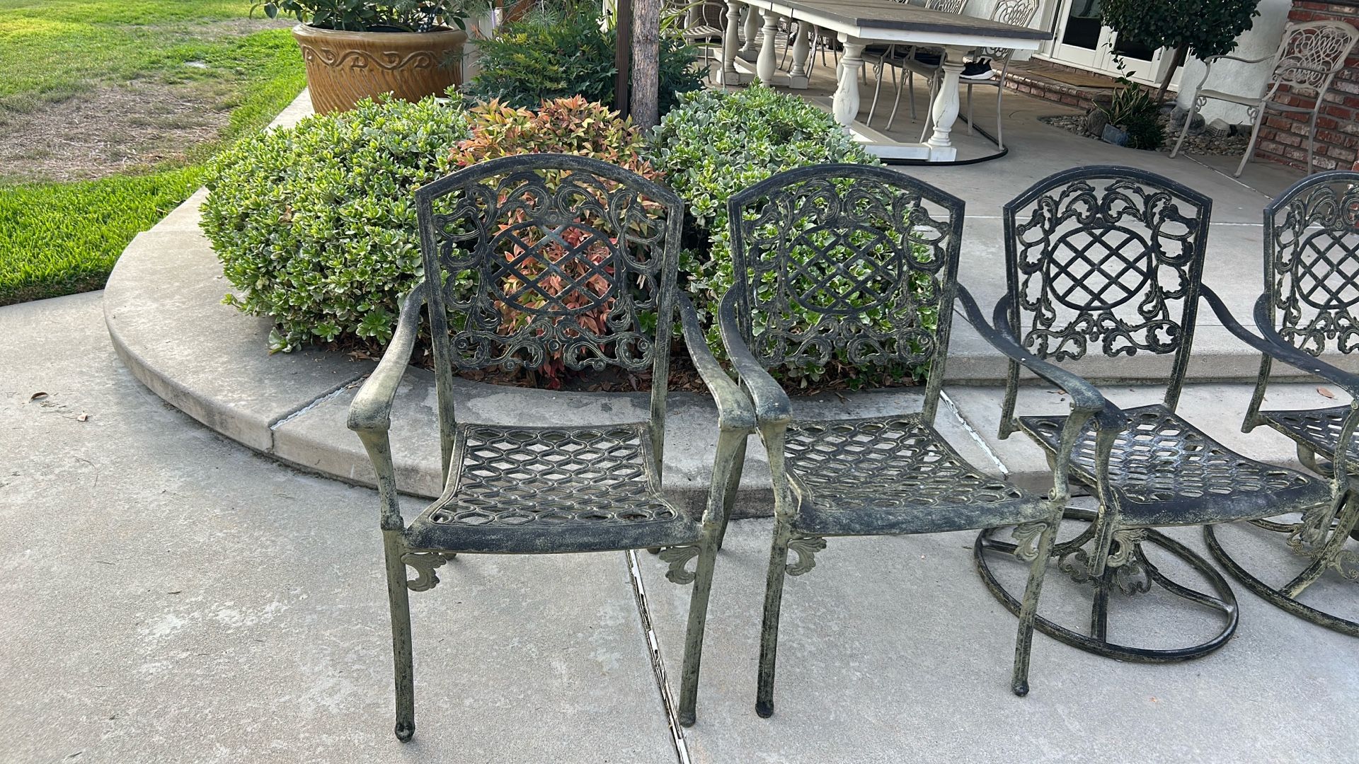 Glass Top Patio Table W 6 Chairs