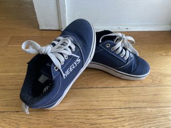 Heelys Size 2