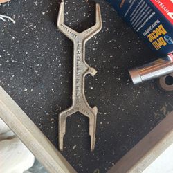 Covers Co. 4 In 1 Basket Strainer Nut Wrench