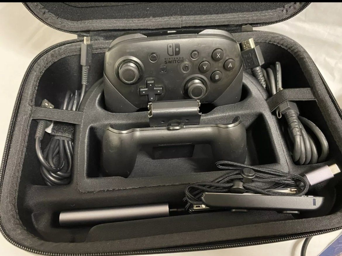 Nintendo Switch W/wireless Controller,Amiibo Card,&Screen Protector