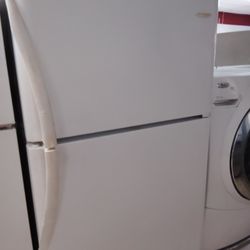 Refrigerator Works Great 