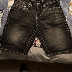 True Religion Short Size 34 With Tag On It 
