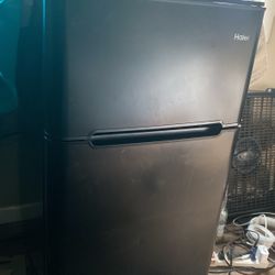 Haier Mini Fridge And Freezer 