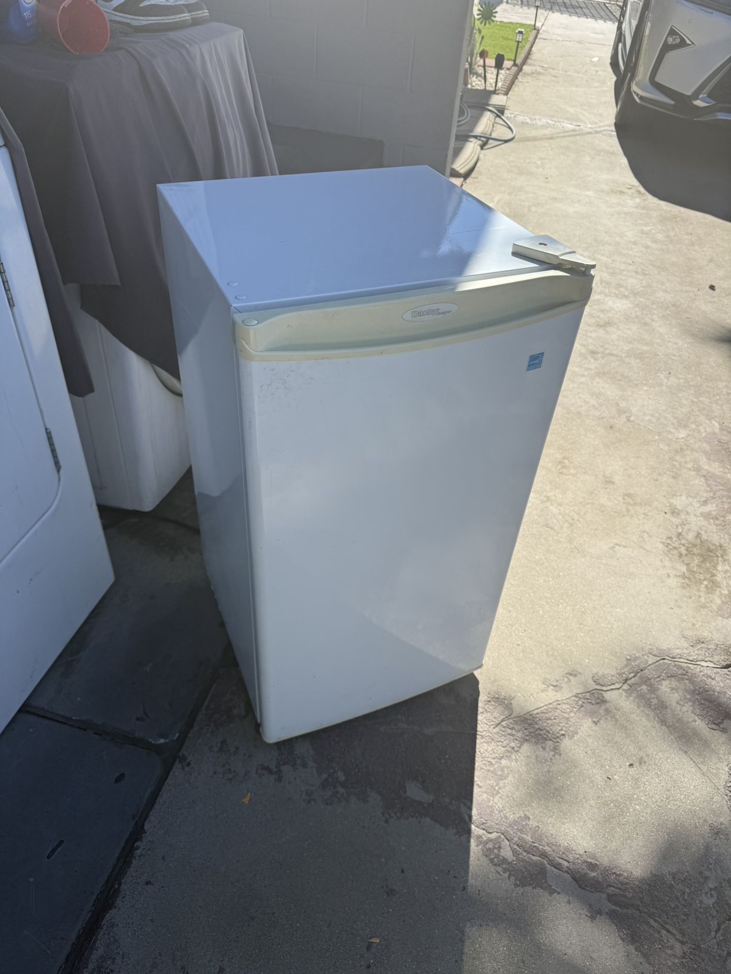 White Mini Fridge 