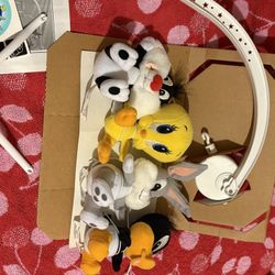 Baby Looney Tunes Vintage Crib Mobile