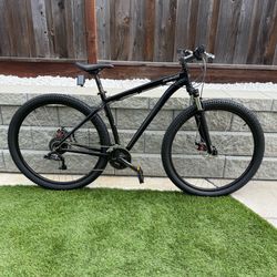 29" (L) Specialized Hardrock Sport 29er Mountain Bike Adult Black/Black - New WTB Tires
