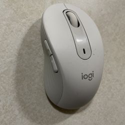 Logitech Signature M650 Wireless Mouse - Bluetooth, for PC/Mac/Multi-Device/Chromebook - white