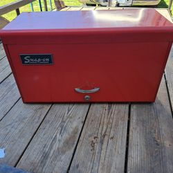 Vintage Snap-on Top Chest